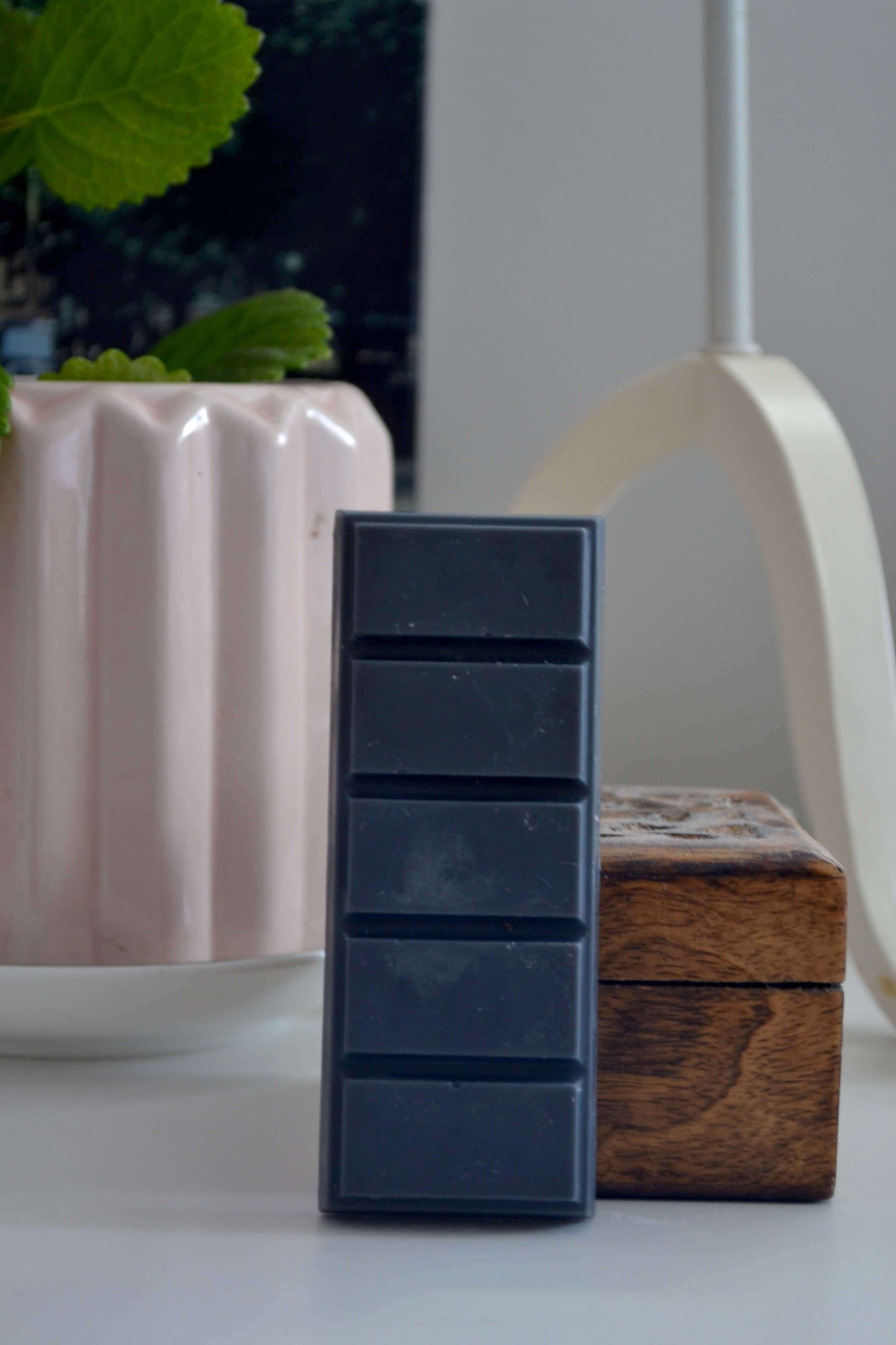 LENNON | whiskey, leather & poppies